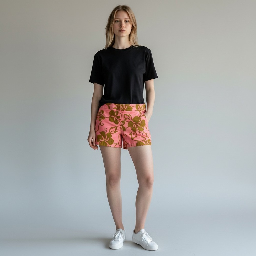 Trina Turk Pink Olive Green Tropical Hibiscus Floral Shorts Size 10 Luxury Beach